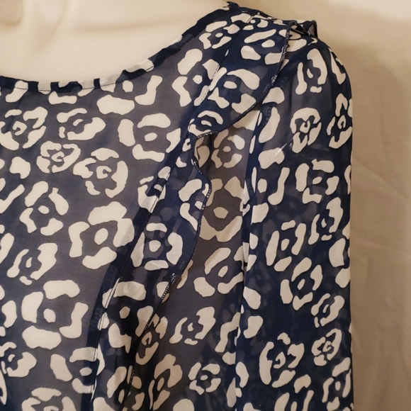 NWT - RW & CO. Sheer Blouse - Picture 2 of 8